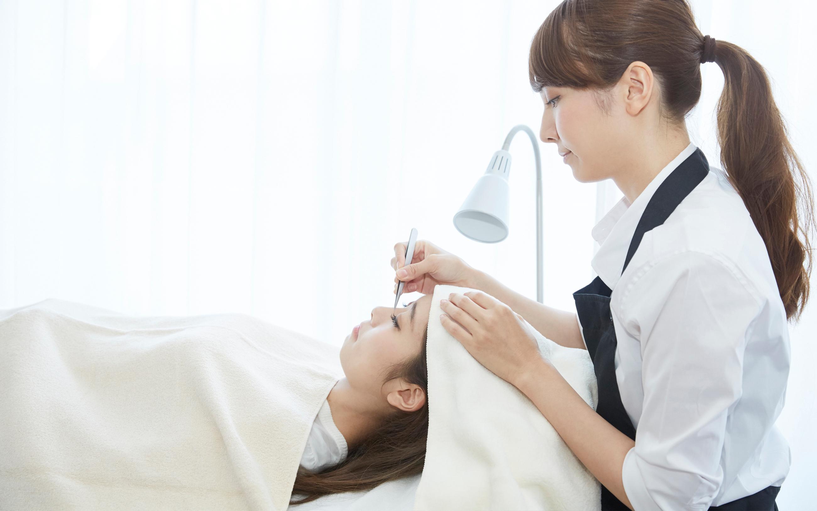 R-vel[レーベル]グループ